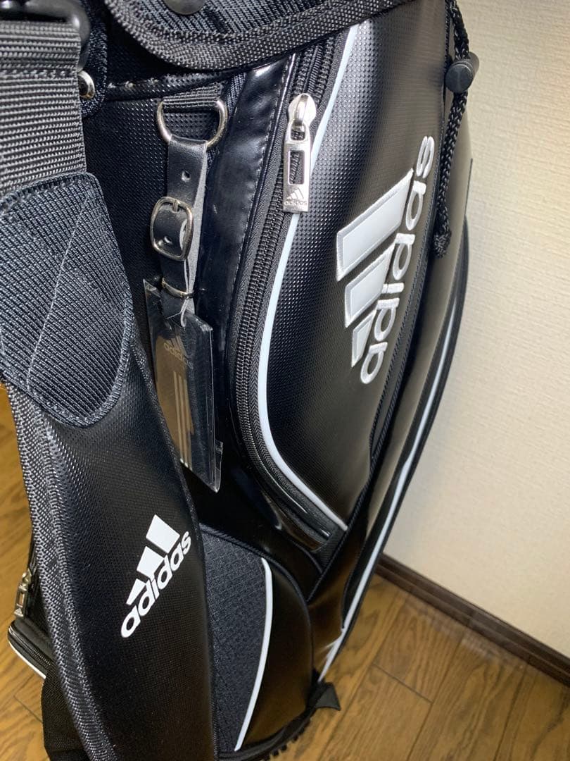 未使用　adidas キャディバッグ ブラック　軽量AWR92 ゴルフバッグ