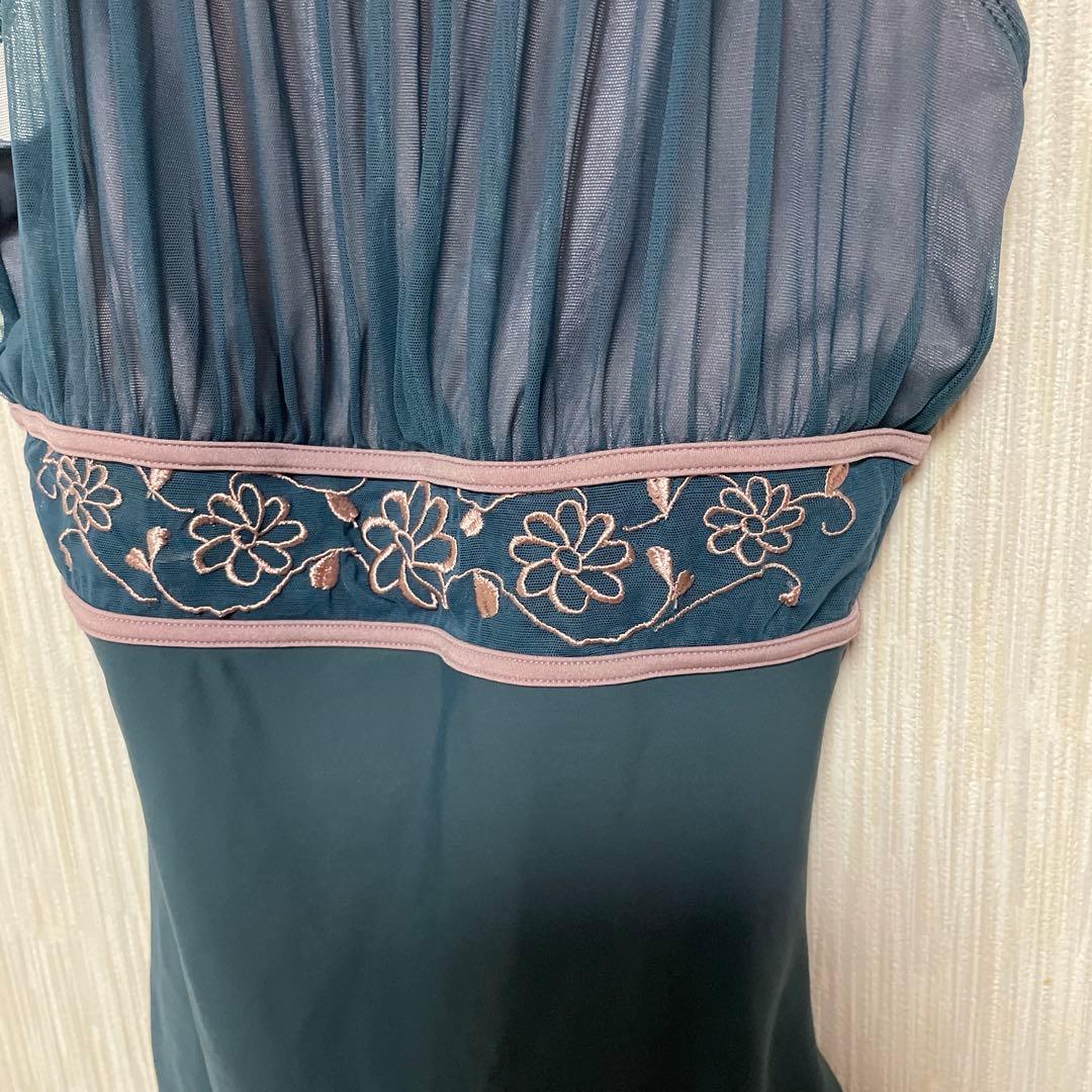 デラノミラノダークグリーン刺繍入りレオタード