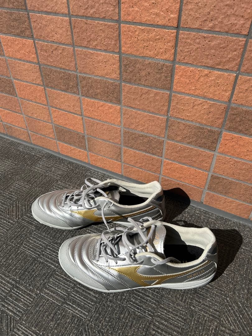 美品Mizuno モレリアサラプロ27.0