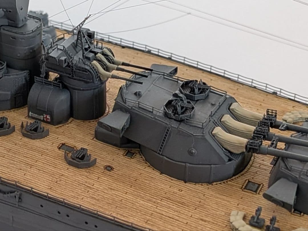 1/700 戦艦大和 塗装済完成品