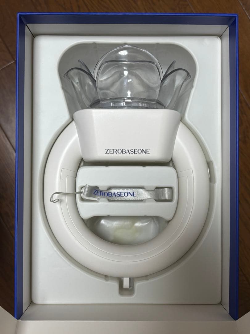 ZEROBASONE ペンライト (おまけトレカ付き)