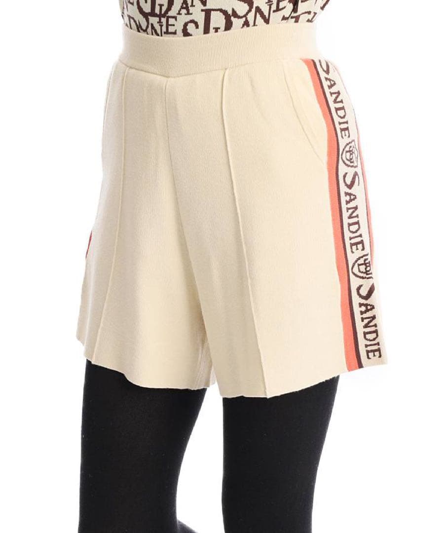 Sandie セットアップ　ロゴジャガードモックネックニット　ショートパンツ