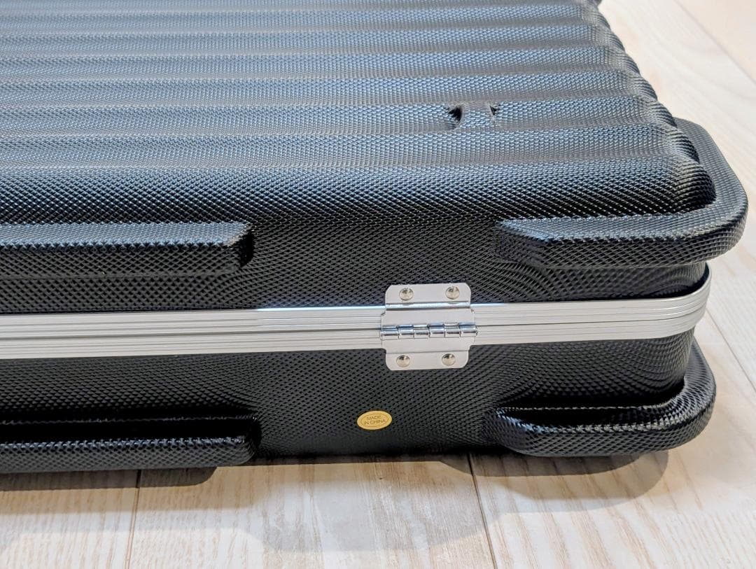 Ibanez ベース用ハードケース MRB500C