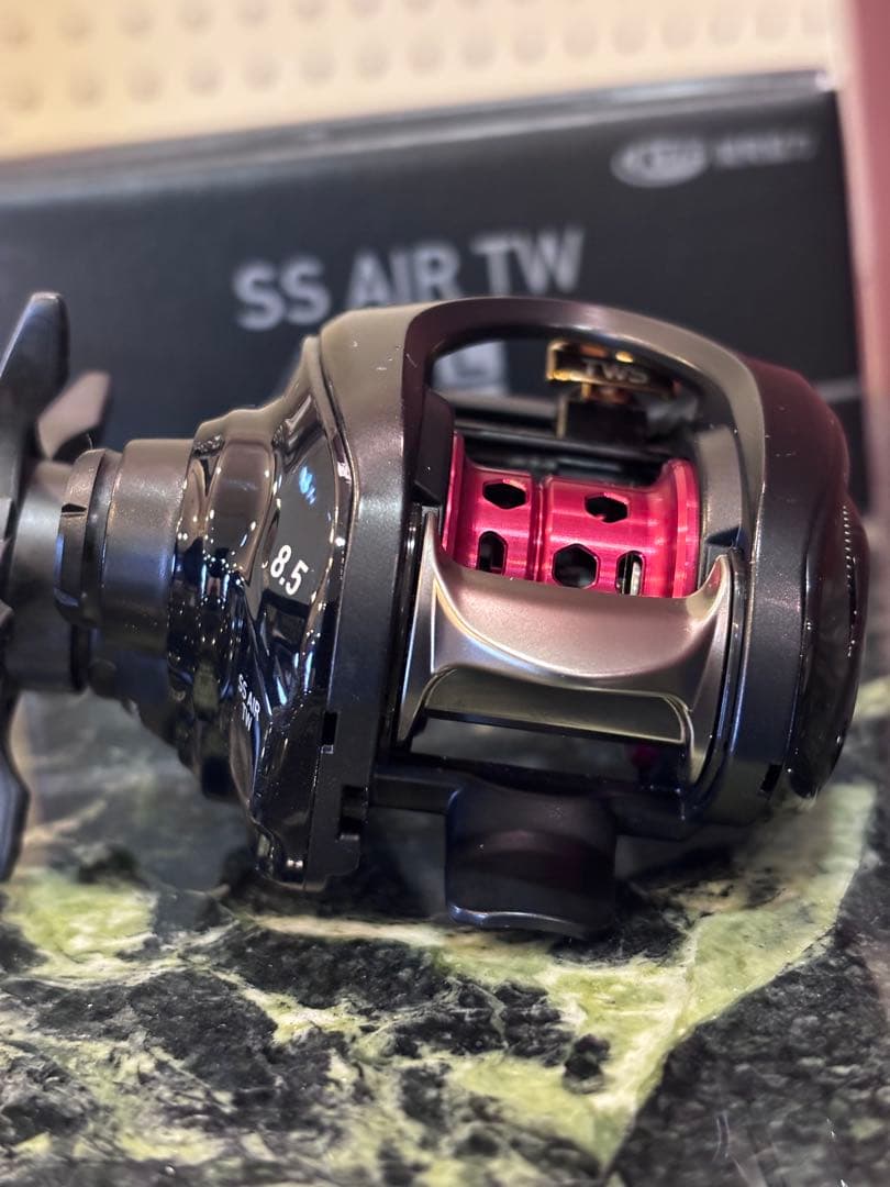 ダイワ SS AIR TW 8.5L ベイトリール