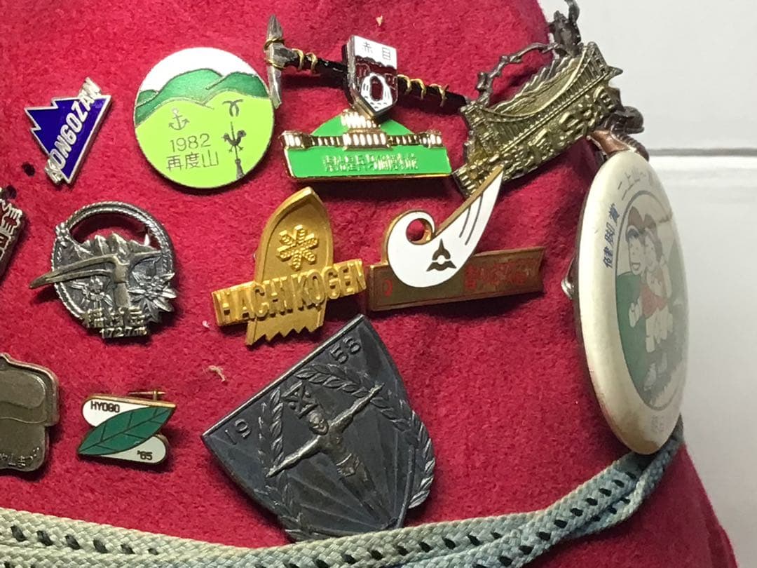 棋士/作家遺品 マウンテンハット 1950~80年代登山バッチ48点付きラビット