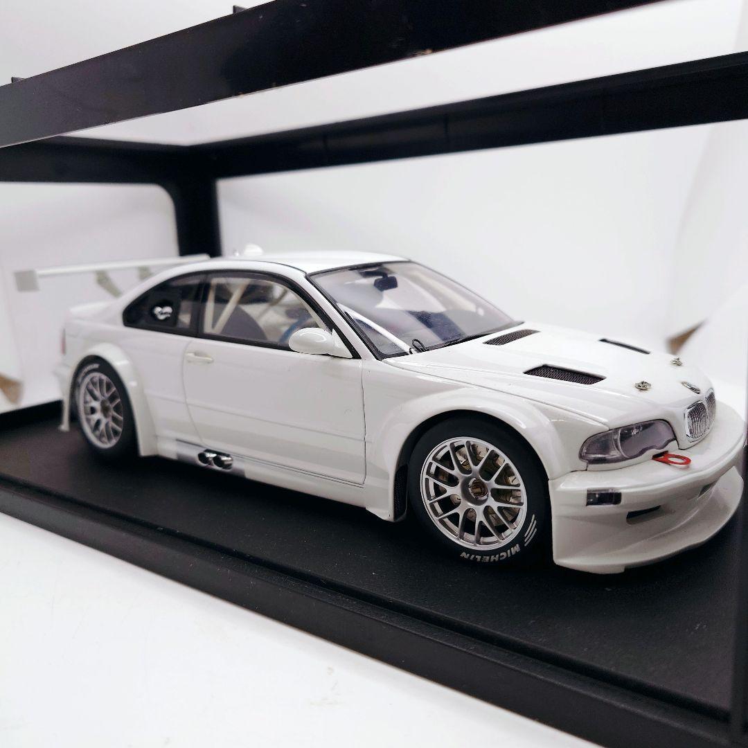 絶版 1/18 オートアート  M3 GT-R ホワイト