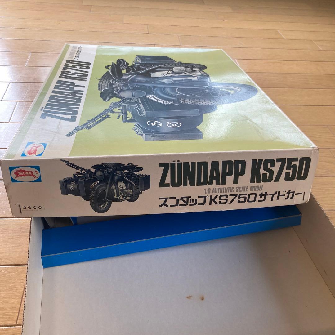 BULLMARK 1/9 ZUNDAPP KS750サイドカー 希少プラモデル