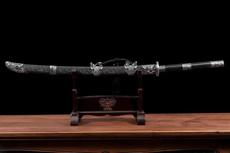[刺繍春符龍] 繍春刀 牛尾刀 苗刀 手鍛造打 鋼刀 冷兵器 古兵器 両手刀
