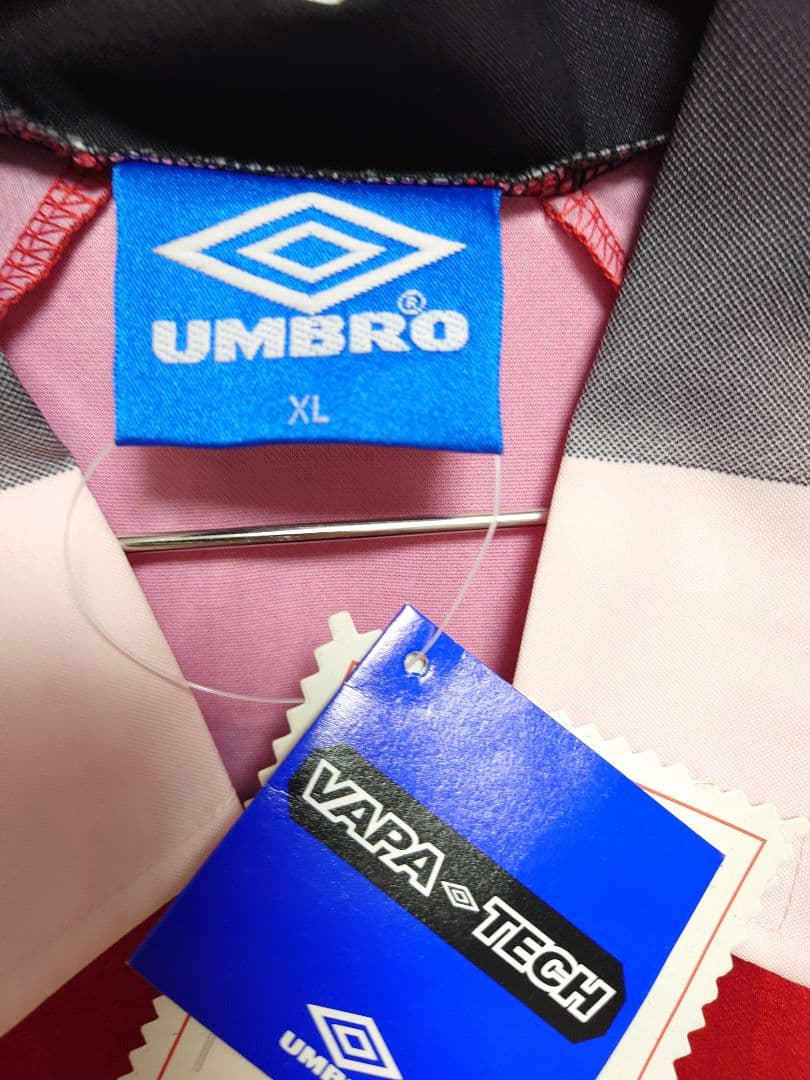 UMBRO　96〜98 マンチェスターユナイテッド　ベッカム　サイン入