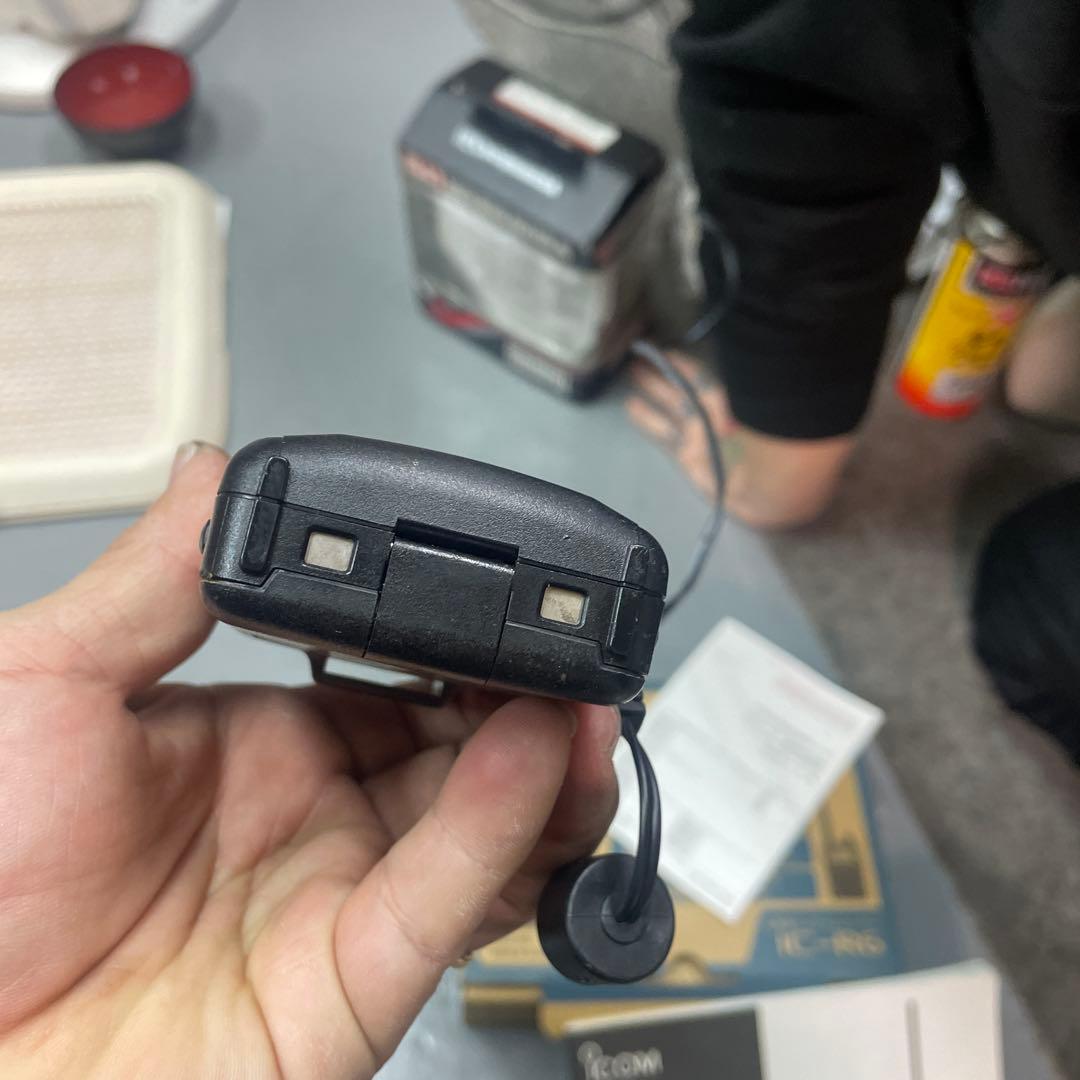 ICOM IC-R6 受信機 バッテリー無し