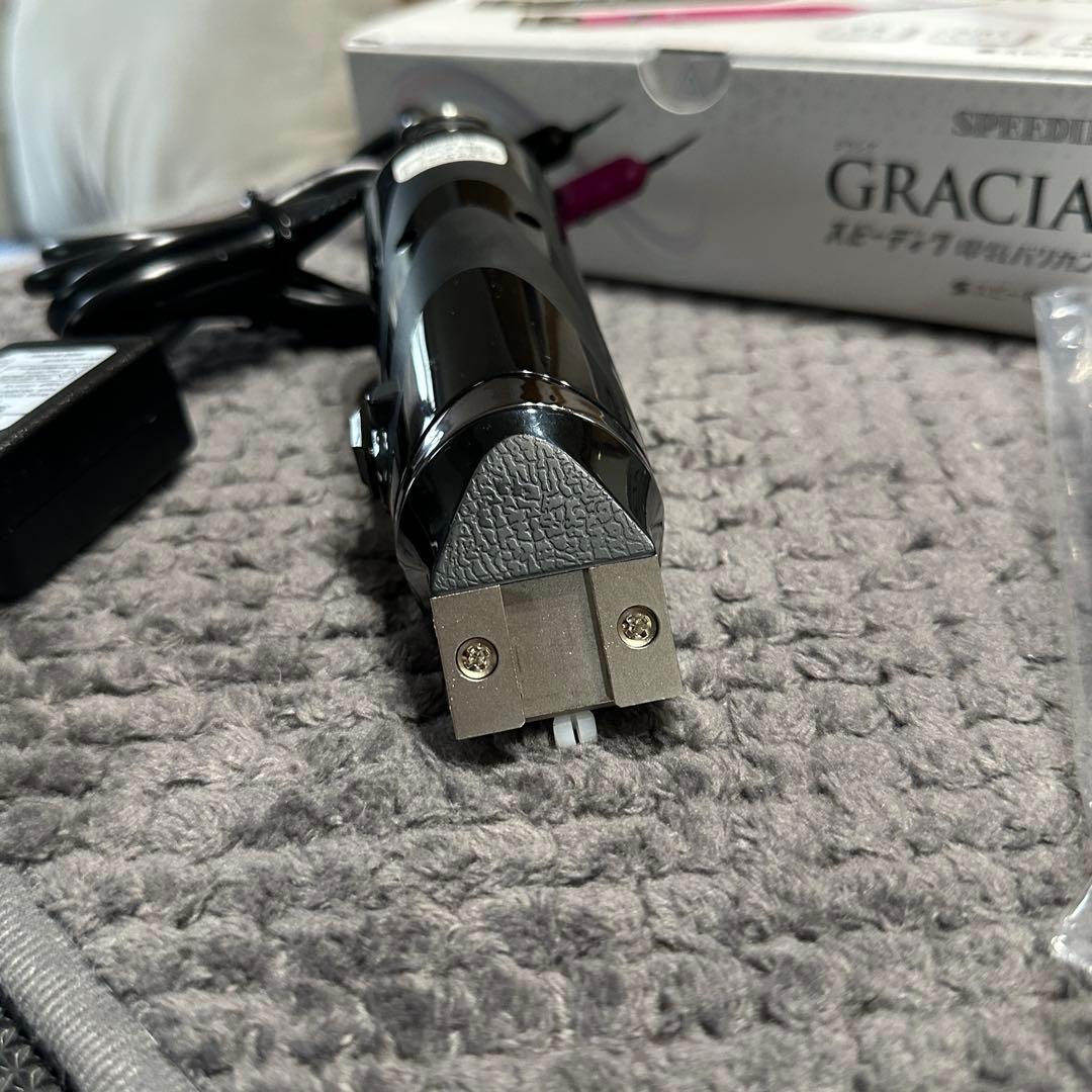 【ほぼ新品】スピーディック バリカン 本体 犬 トリミング プロ用 ブラック 黒