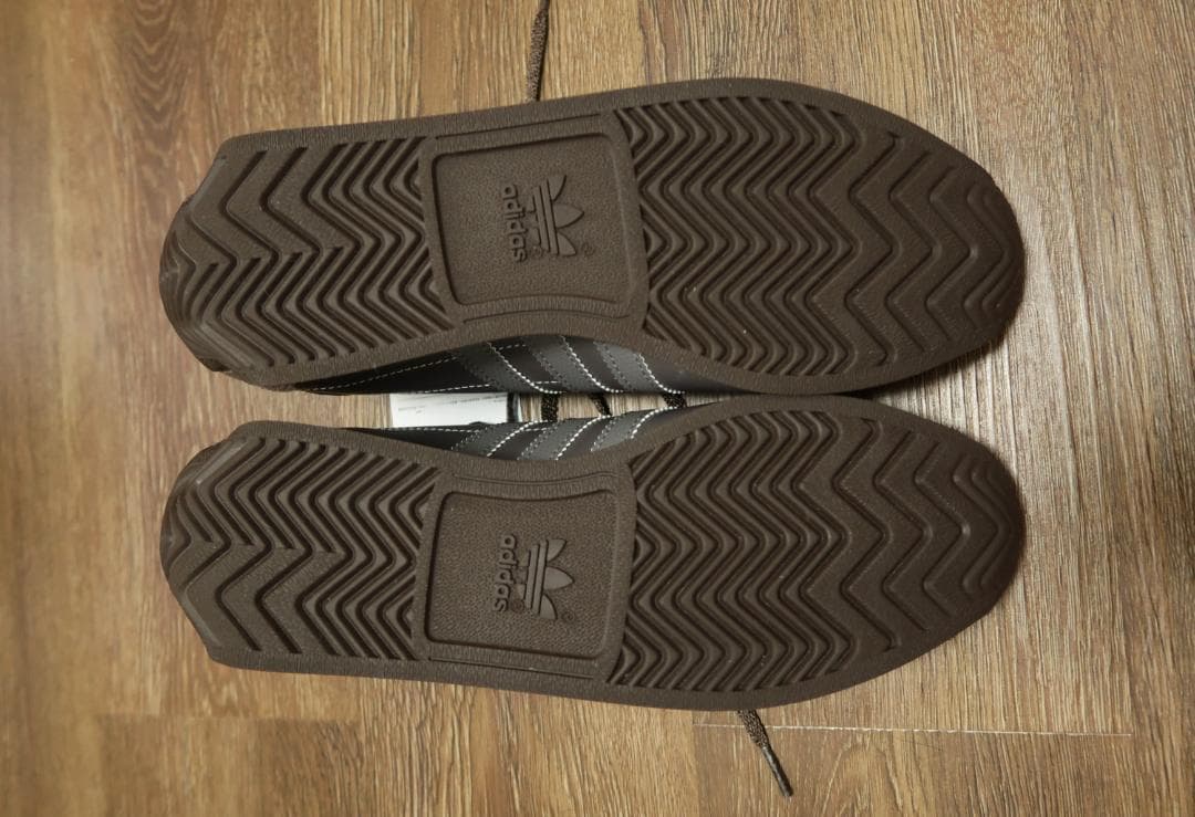 新品・未使用 adidas country OG 27.0cm