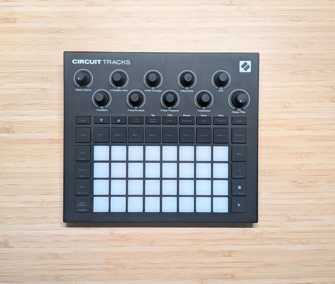 【入手困難・極美品】Novation Circuit Tracks【付属品完備】