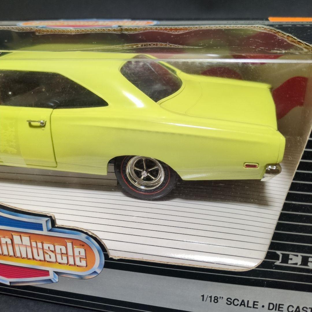 1/18ミニカー　PLYMOUTH ROAD RUNNER 1969