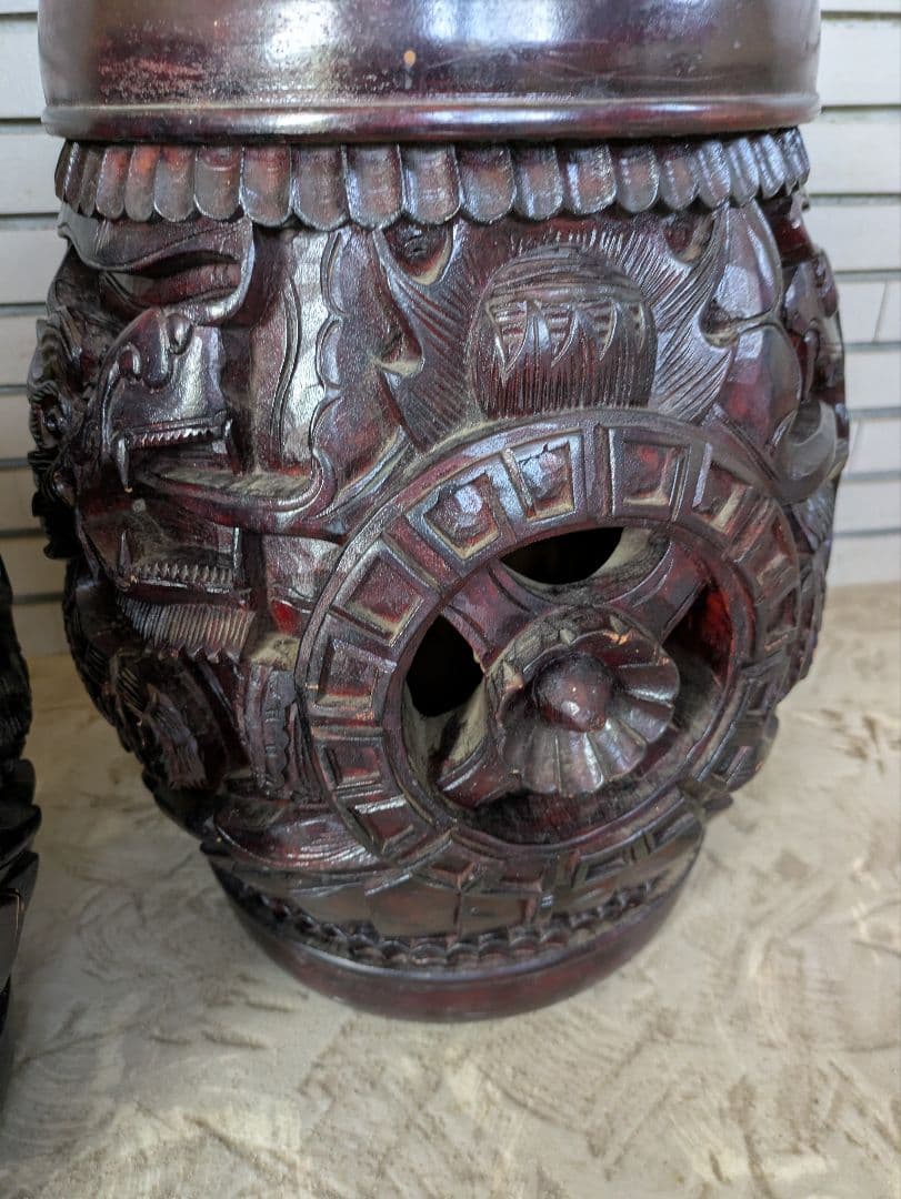 龍の木彫り彫刻 椅子