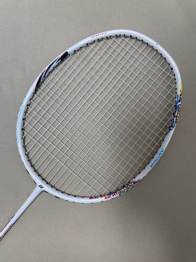 ラケット YONEX ASTROX33
