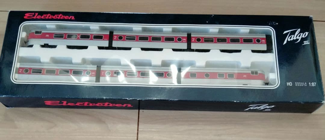 エレクトロトレン　RENFE（スペイン国鉄）Talgo（タルゴ）III