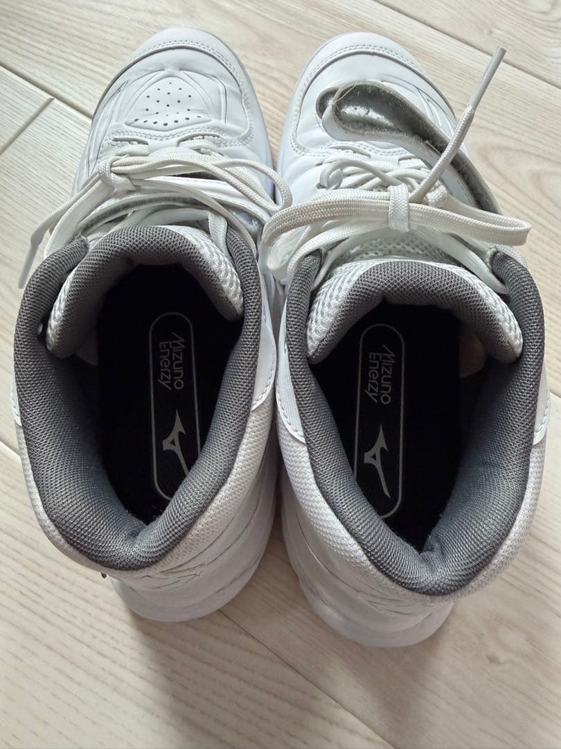 ミズノ バドミントンシューズ ウェーブファングST 26.5cm 3E