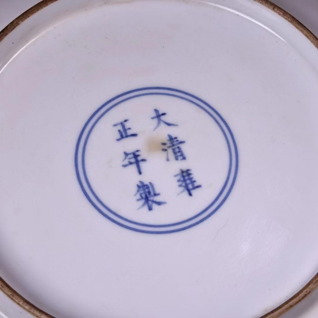 中国古美術・珍蔵粉彩・陶磁器の中皿・風景絵・置物・純手描き・刺繍の箱付・茶道具