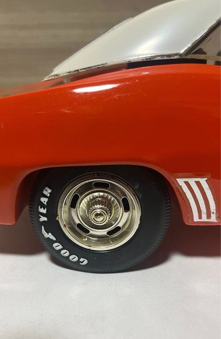 バーボンウイスキー　シボレーカマロSS陶器ボトル750ml 空き瓶