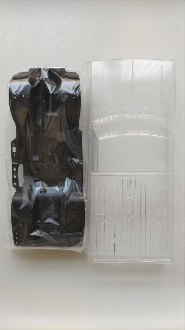 タミヤ 1/10 CC-01シャーシ ランドフリーダー