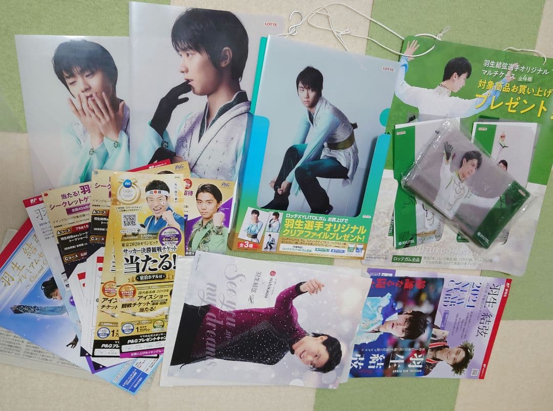 羽生結弦　G-SHOCK　Tシャツ　本　雑誌　DVD　写真集　新聞　ファイル