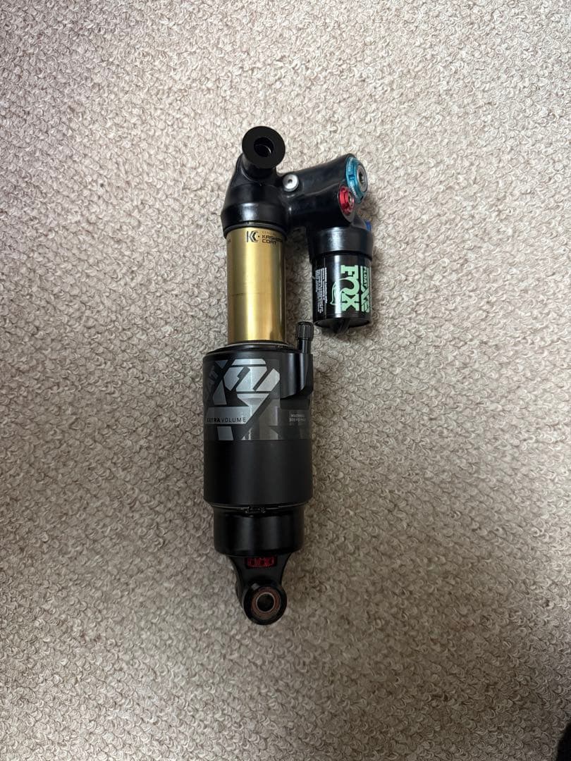 FOX FLOAT X2 リアサスペンション