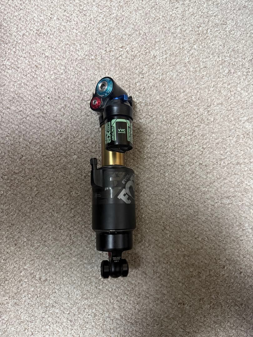 FOX FLOAT X2 リアサスペンション