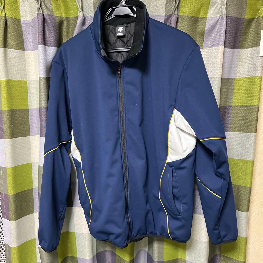 デサントグランドコート