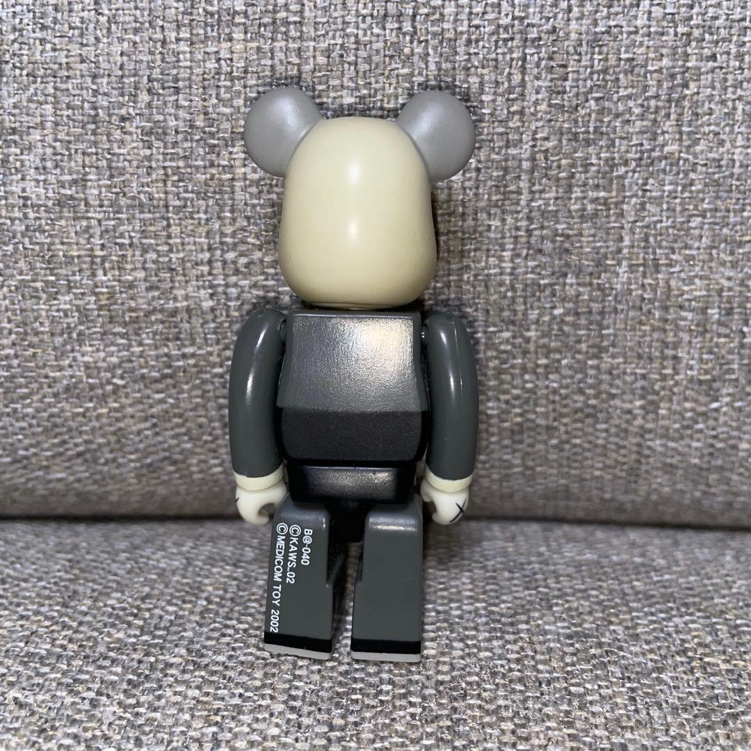 ベアブリック　シリーズ4 シークレット　100%　カウズ　KAWS