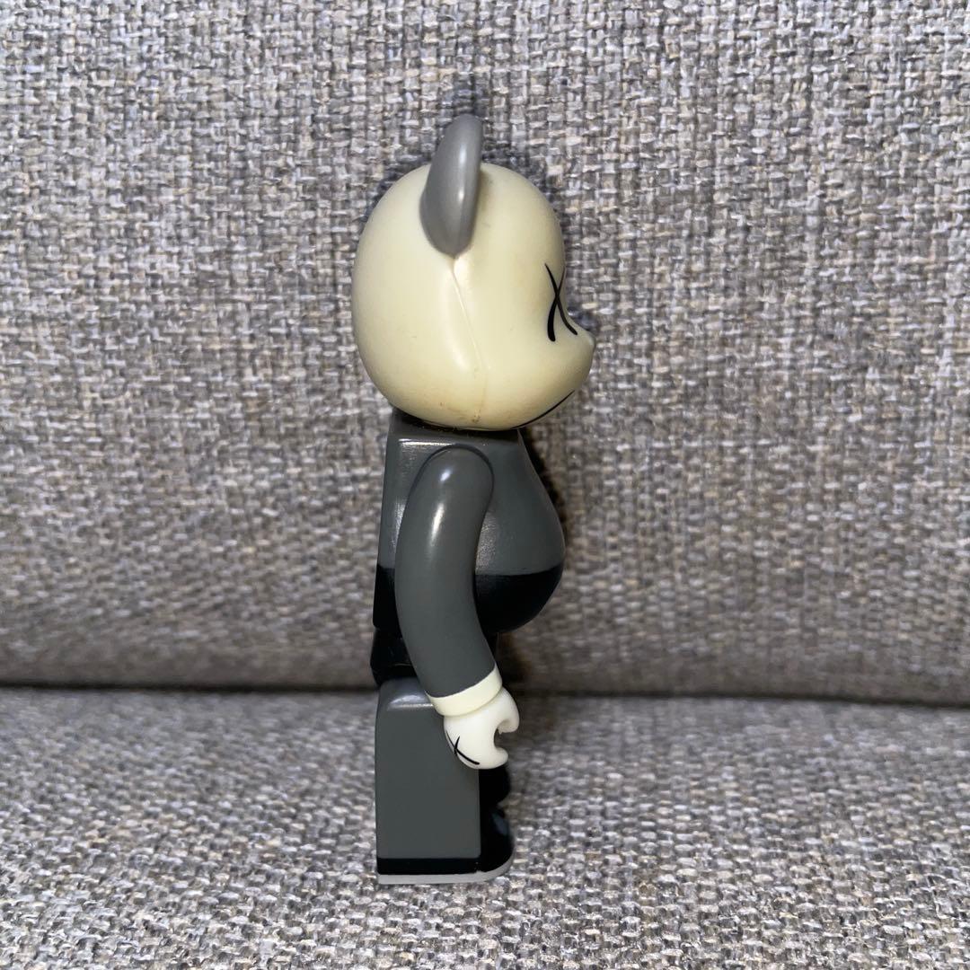 ベアブリック　シリーズ4 シークレット　100%　カウズ　KAWS