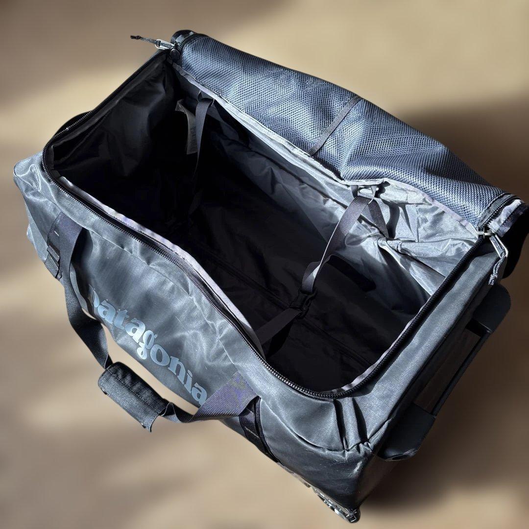 Patagonia 70L ブラックホール・ウィールド・ダッフル［状態良好］