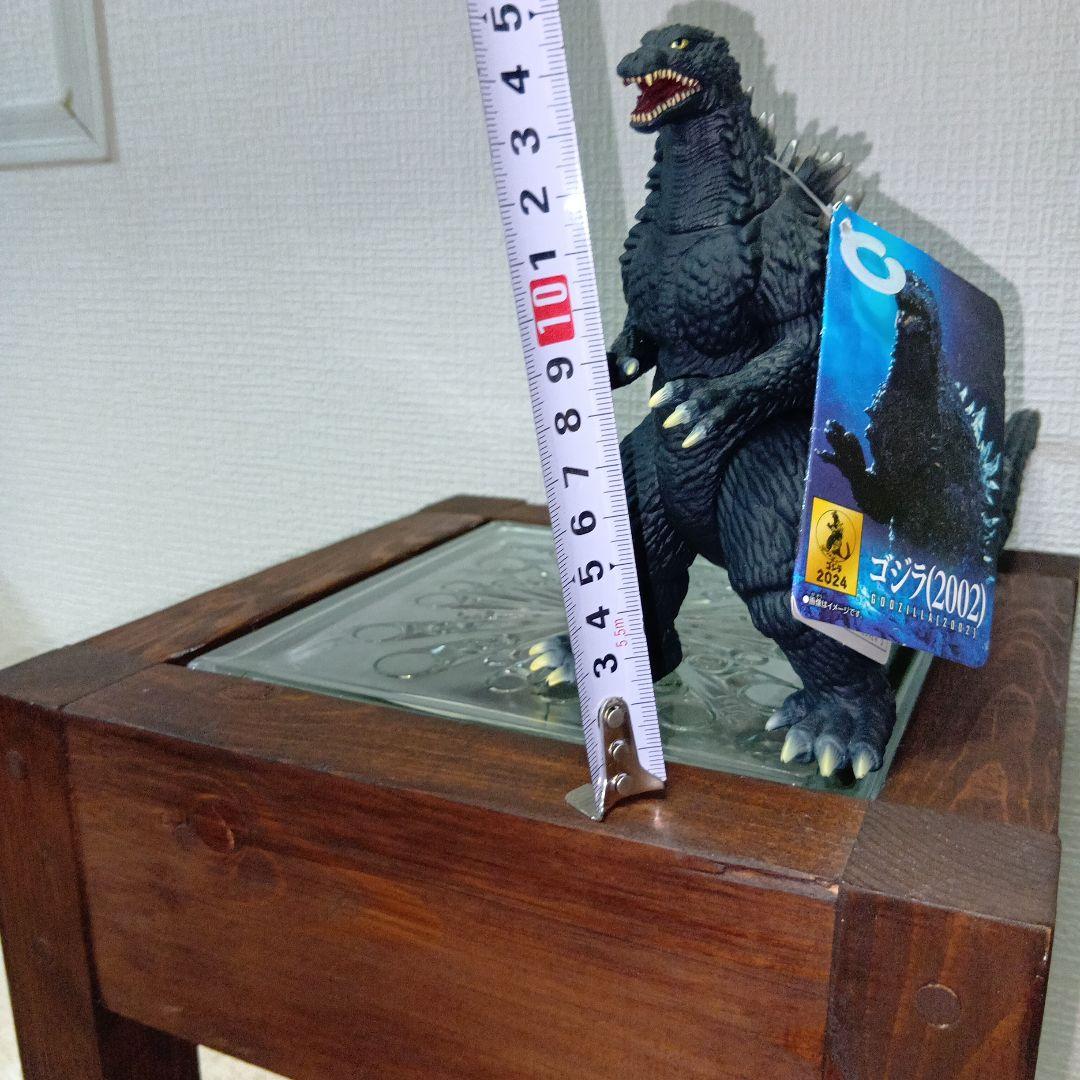 ゴジラ・キングギドラ フィギュア・リキュール激辛３点セット新品