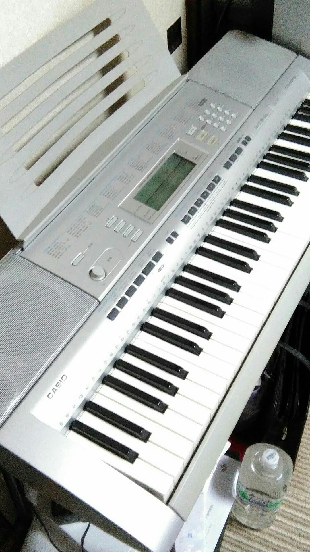 カシオキーボード　CTKー4000