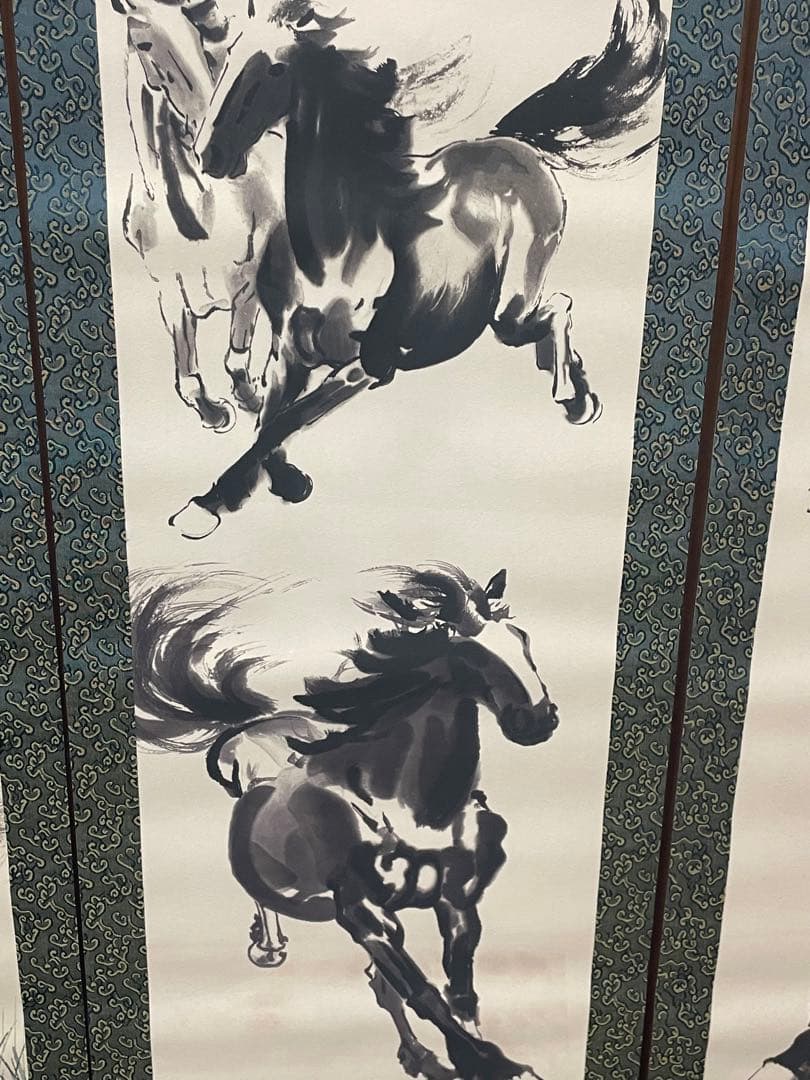 中国美術品・名家手描き駿馬彩畫4條塀掛軸・水彩畫・徐悲鴻印款・肉筆・掛軸　証書付