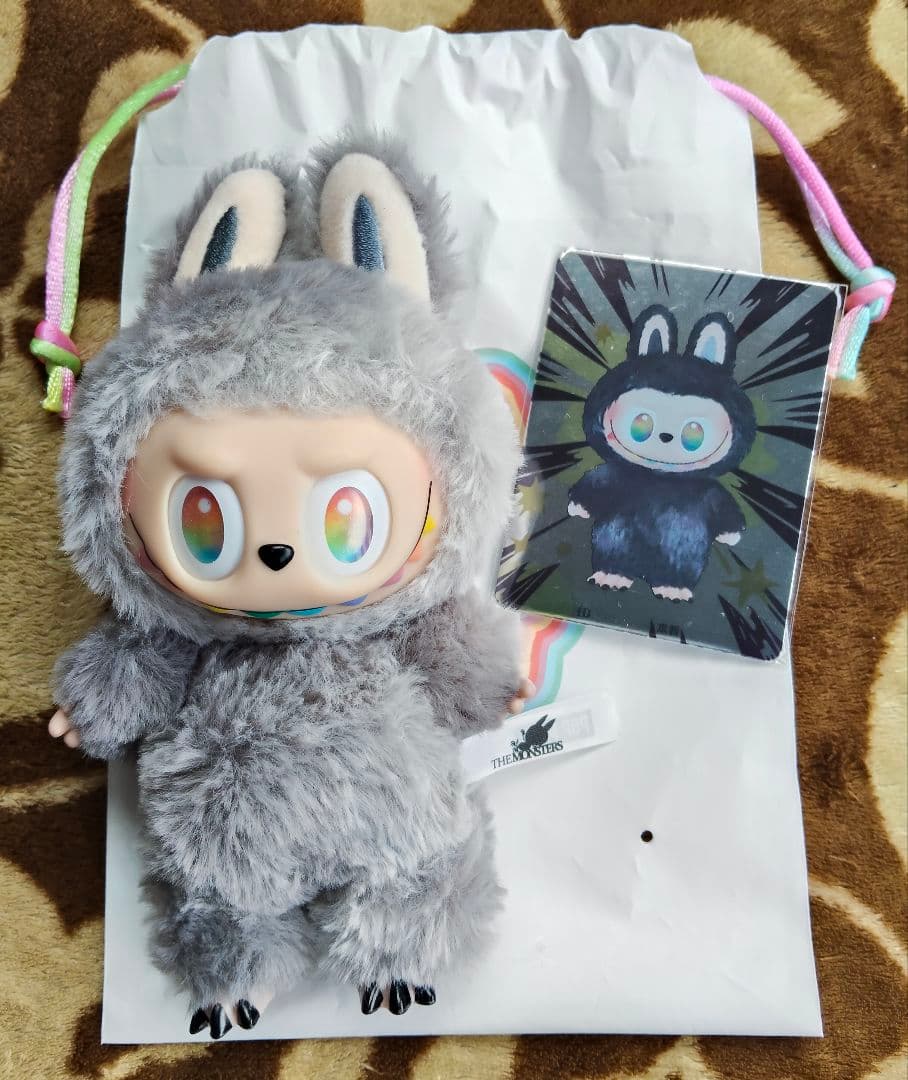 ラブブLABUBU Big into Energy シークレット♡