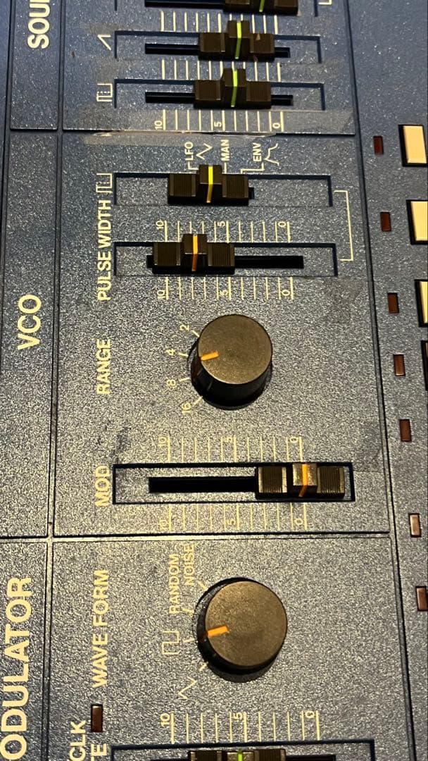 Roland SH-101 アナログシンセサイザー