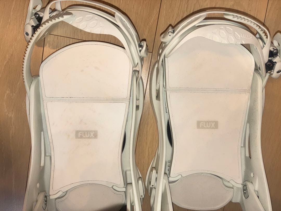 FLUX(フラックス) XF ホワイト