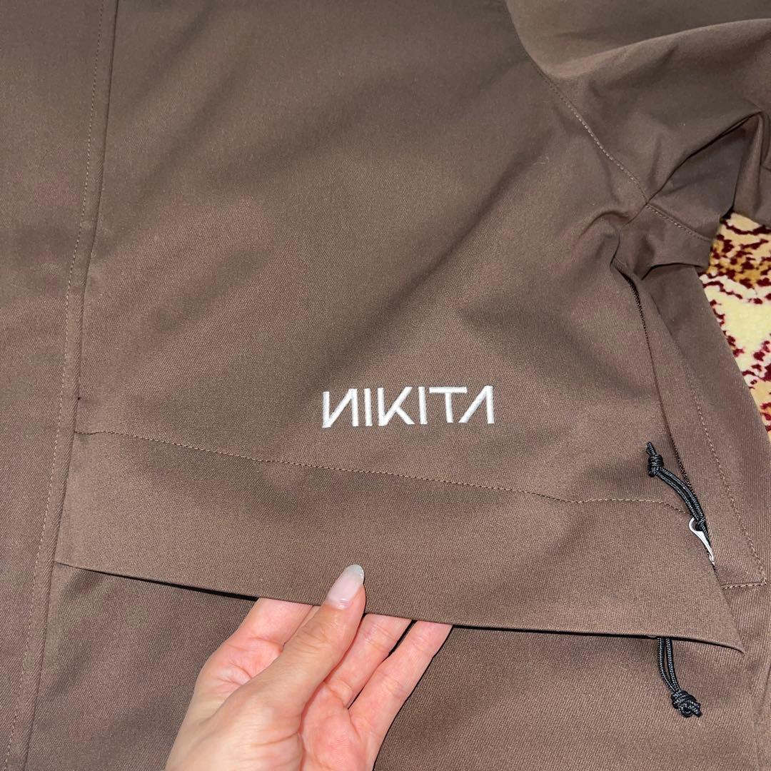 NIKITA スノボウェア