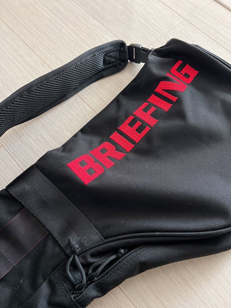 新品未使用タグ付き ブリーフィング ゴルフクラブケース