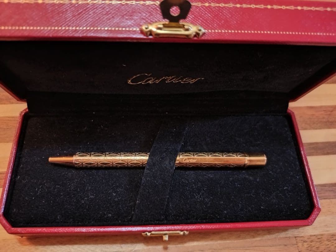 Cartier ボールペン 専用ケース付き
