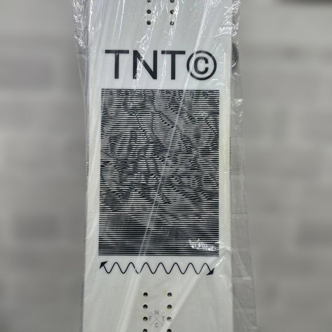 7239 スノーボード FNTC TNTC 22-23モデル 147cm