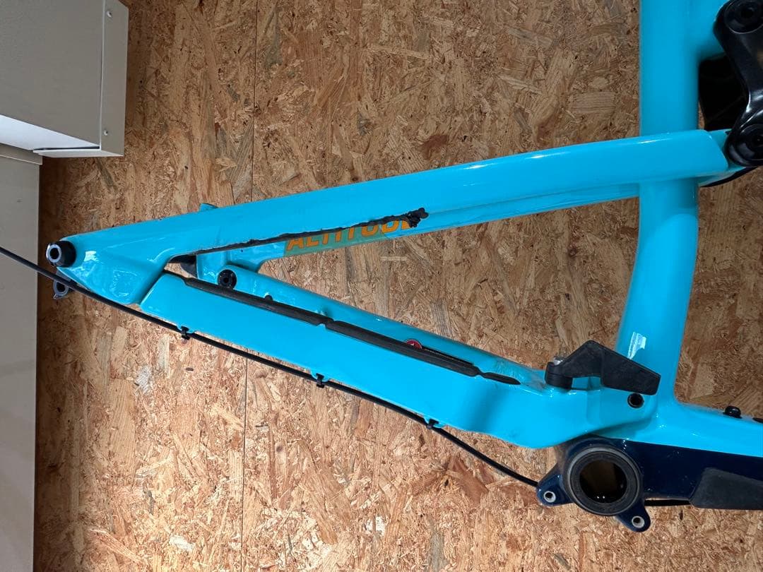 【Mサイズ】ロッキーマウンテン ALTITUDE CARBON 27.5