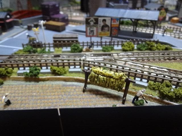 週刊SL鉄道模型 レイアウト・ジオラマ完成品 転車台ライト点灯PWケースNゲージ