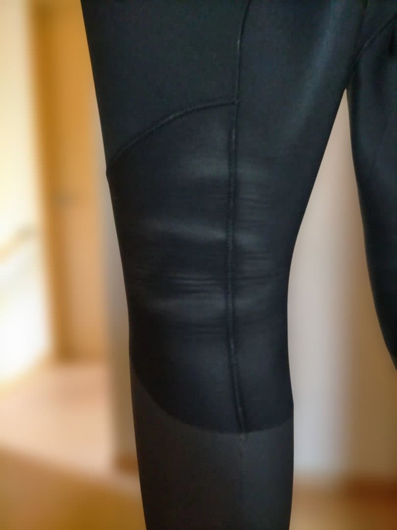 使用10回以内　Mellow メロー ウエットスーツ　セミドライ 5x3ミリ