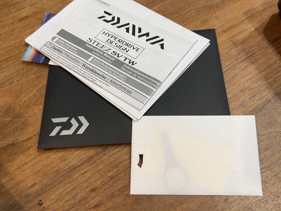 美品 ダイワ 24スティーズSV TW XH 右ハンドル ライン付