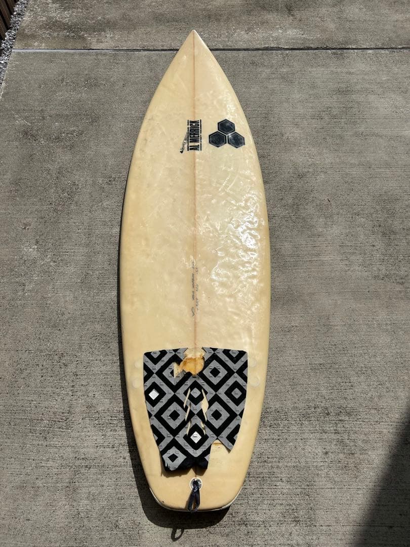【湘南地区手渡し限定】アルメリック　サーフボード　ショートボード　5'9