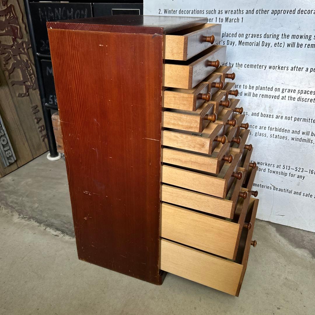 昭和レトロ 木製 薬箱 ミニチェスト 箪笥 引き出し収納 22杯10段 蚤の市