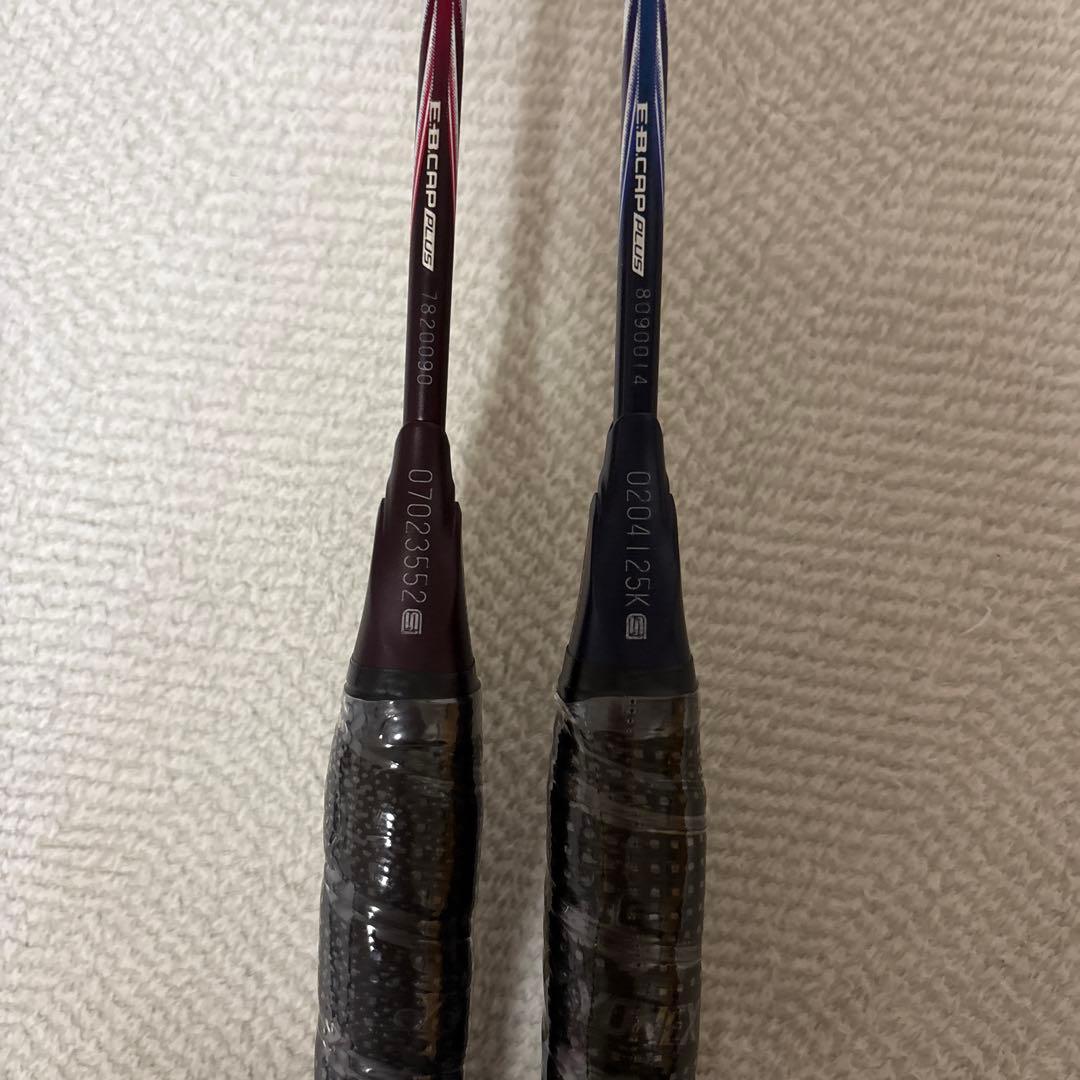 YONEX アストロクス100zz 4U クレナイ　ダークネイビー　2本セット