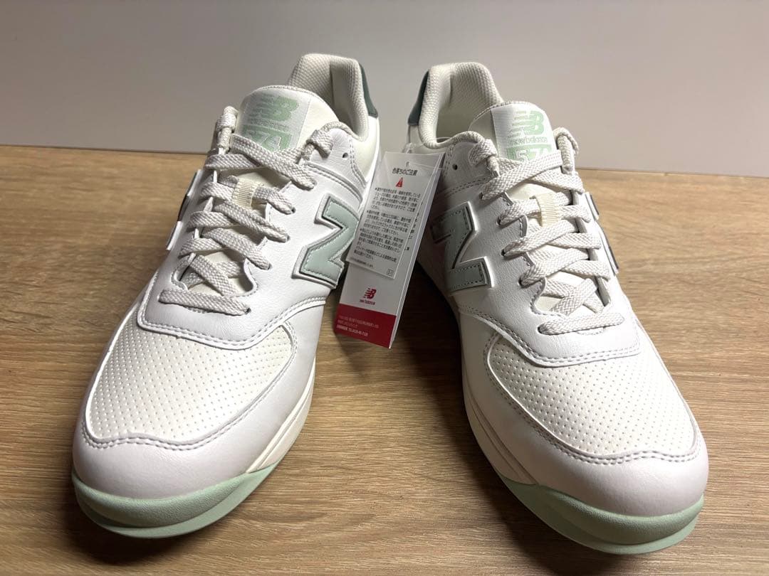 未使用 24cm 2Eニューバランスゴルフシューズ WGS574Q3 ホワイト